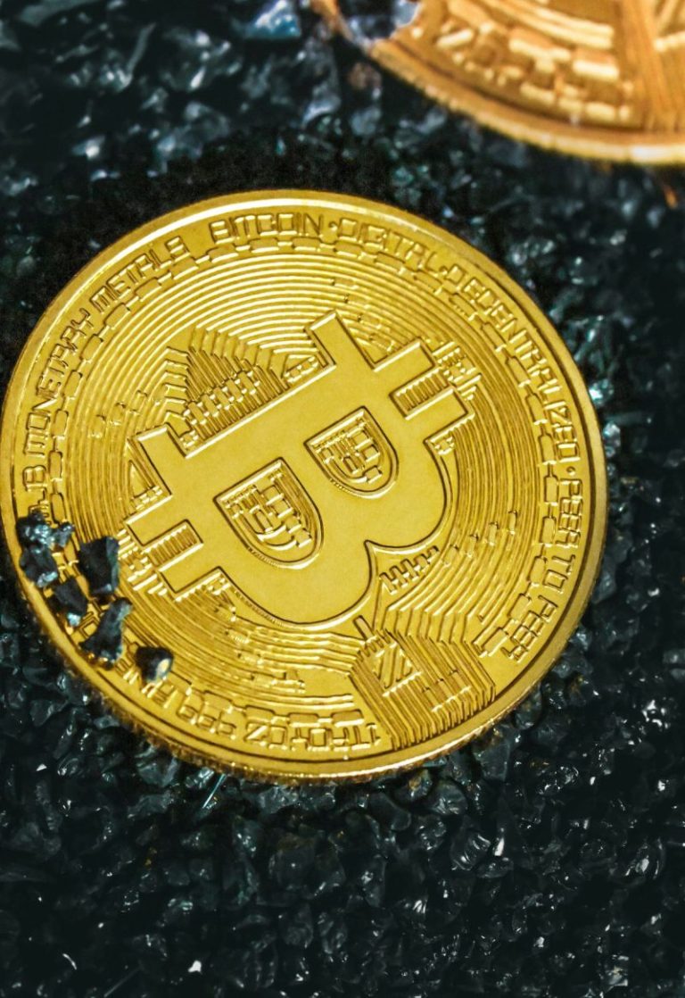 Crypto News to Know: Big US Banks Mull Crypto Re-entry Under Softer Rules, GameStop Buys US$513M in Bitcoin